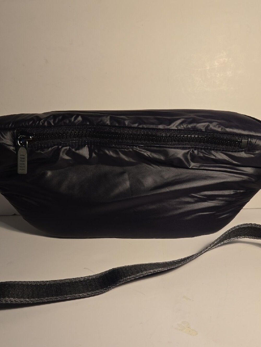 Oliver Thomas Mega Fluff Black Men's Nylon Waist Bag - Picture 6 of 8